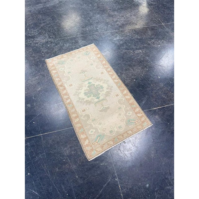 Turkish Mini Rug Oriental Hand Knotted Vintage Rug 1'7" x 2'11" #17090 For Sale In Houston - Image 6 of 8