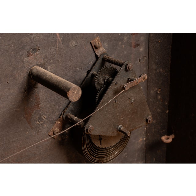 Brown Early 20th Century Automaton Advertising Clock For Sale - Image 8 of 10