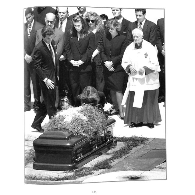 Paper "Uncommon Grace Reminiscences and Photographs of Jacqueline Bouvier Kennedy Onassis" 1994 Suares j.c and Beck, J. Spencer For Sale - Image 7 of 11