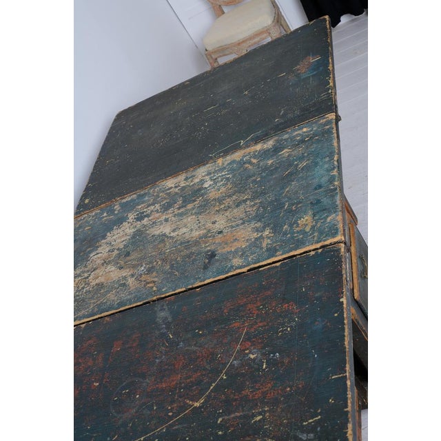 Swedish Folk Art Drop-Leaf Dining Table with Drawers and Rustic Paint For Sale - Image 9 of 15