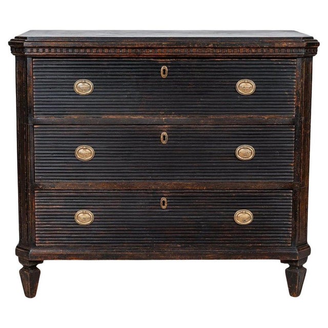 Swedish Gustavian Painted Chest of Drawers, 1850 For Sale - Image 5 of 5