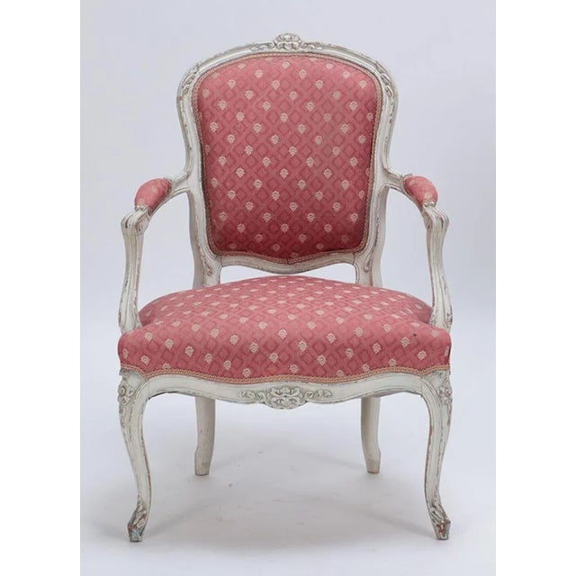 French An Elegant Pair of Painted and Carved French Louis XV Style Open Arm Chairs Circa 1900. For Sale - Image 3 of 11
