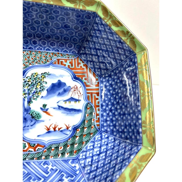 Vintage Blue & White Chinoiserie Octagonal Porcelain Bowl With Gold Rim For Sale - Image 4 of 11