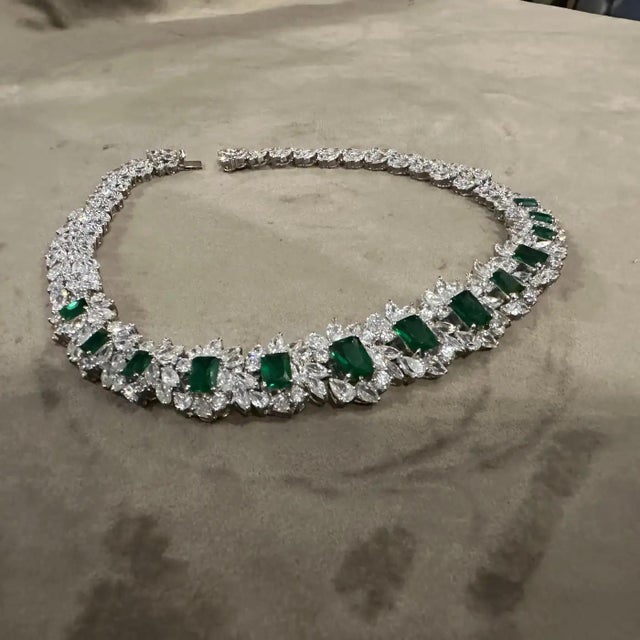 Metal A High Quality 2000s Costume Jewelry Italian Necklace For Sale - Image 7 of 15