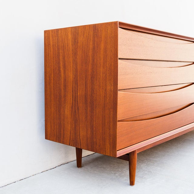 Arne Vodder for Sibast 1960s Danish Modern Dresser, Triennale Collection For Sale - Image 9 of 15
