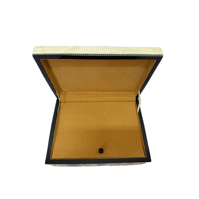 White Handmade Mother of Pearl Jewelry Box Floral Inlay Wood Case For Sale - Image 8 of 9