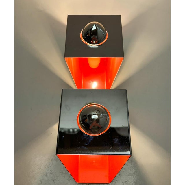Philips Spage Age Cube Wall Lamp in Orange and Silvered Metal from Philips, the Netherlands, 1960s For Sale - Image 4 of 17