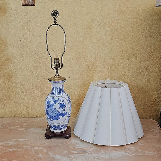 Vintage Chinoiserie Blue & White Ginger Jar Table Lamp – 28” For Sale - Image 14 of 18