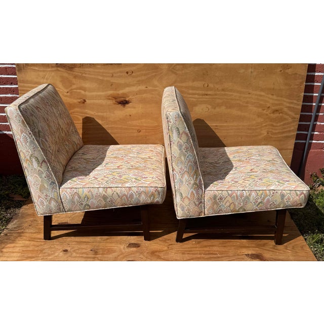 Dunbar Furniture Pair Vintage Slipper Lounge Chairs Great Original Fabric Attributed to Edward Wormley for Dunbar For Sale - Image 4 of 12