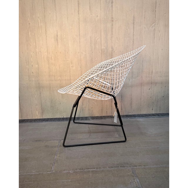 Diamond Chair by Harry Bertoia for Knoll International, 1980s, in Good conditions. Designed 1950 to 1959 I have official...