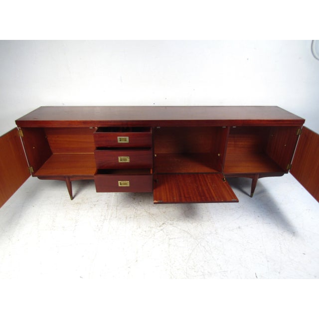 Wood 1960s Long Mid-Century Modern Server by Greaves & Thomas For Sale - Image 7 of 12