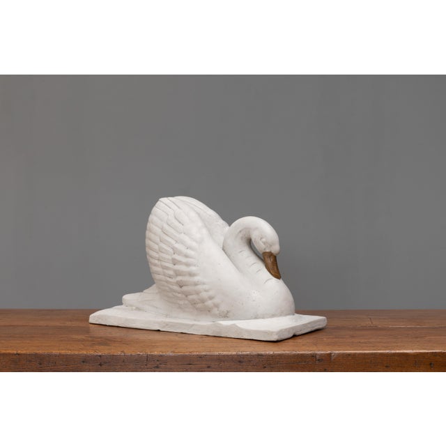 Plaster model of a swan in an art deco style (base repaired). Circa 1950.