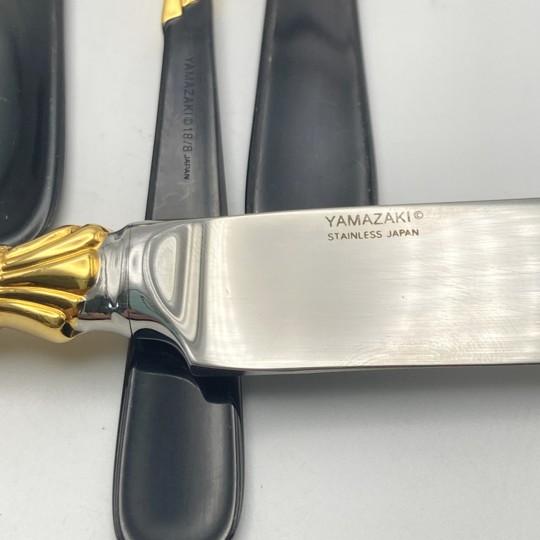 Service for 15 - Yamazaki "Lindi" Black Handle Gold Accent 75-Pieces: 15 Place Settings With Individual Neiman Marcus Storage Pouches For Sale - Image 15 of 17