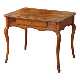 Early 19th Century French Louis XV Provençal Walnut Side Table With Drawer For Sale