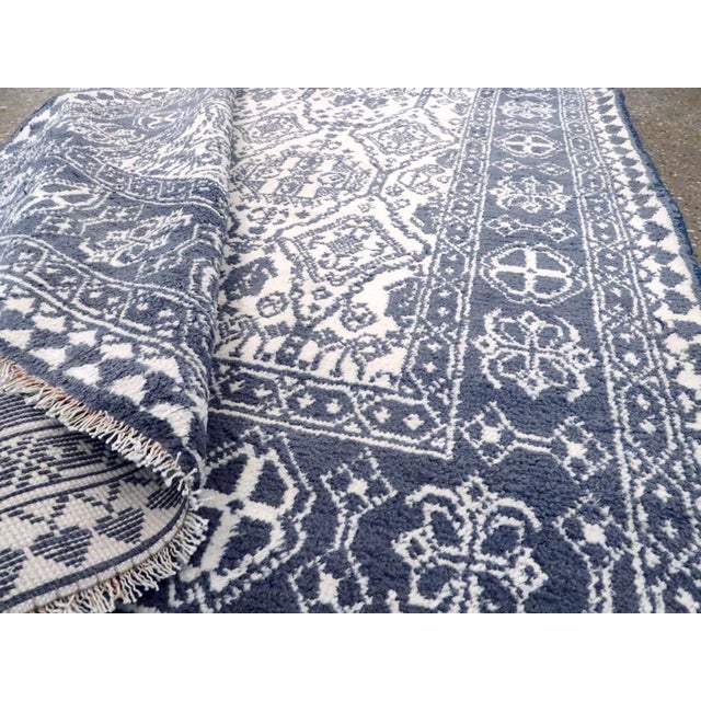 Ivory Galerie Shabab Collection Mid-20th Century Indian Cotton Agra Rug For Sale - Image 8 of 8