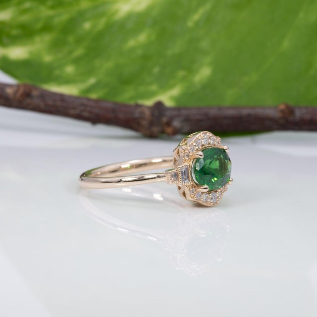 Metal 1.8Ct Tsavorite Garnet Ring With Earth-Mined Diamond Accents: Solid 14k Gold, Size 6.75 For Sale - Image 7 of 9