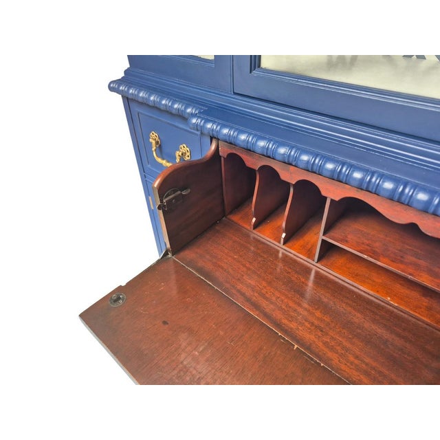 Early 20th Century Exquisitely Restored Secretary Desk With Hutch, C. Early 20th Century For Sale - Image 5 of 13