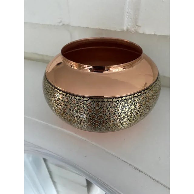 Round Moroccan Copper Handcrafted Inlaid Workmanship Decorative Dish For Sale - Image 4 of 6