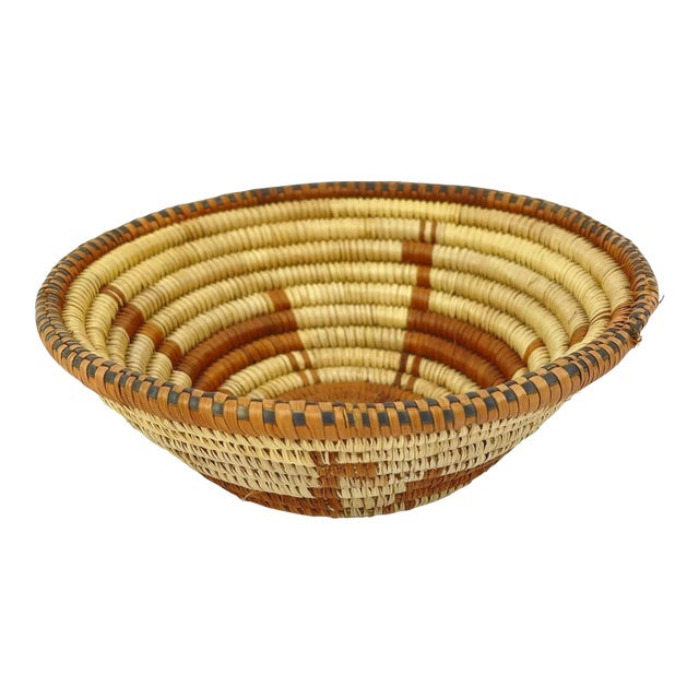 Early 20th Century Botswana Basket Antelope Design 6inch MATTER COLLECTION For Sale
