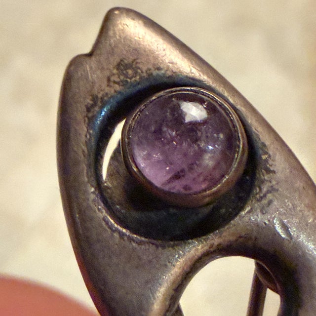 Taxco Sterling Silver Abstract Fish Pin Amethyst Stone Eye Sigi Pineda For Sale - Image 17 of 17