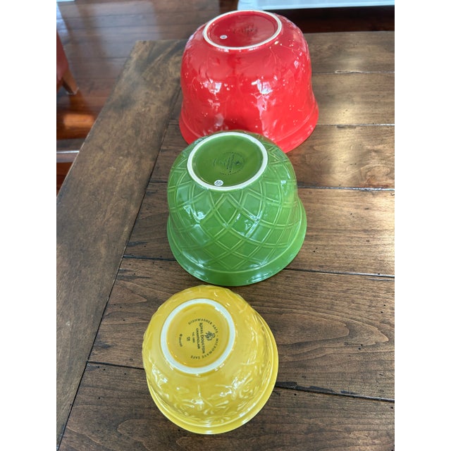 Royal Doulton Set of 3 Serving or Mixing Bowls 10, 8, 6 Inches in Diameter Chanticlair Pattern For Sale - Image 10 of 12