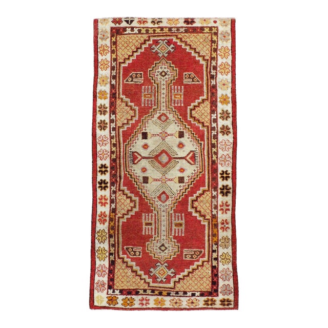 Galerie Shabab Collection Mid-20th Century Turkish Oushak Throw Rug For Sale