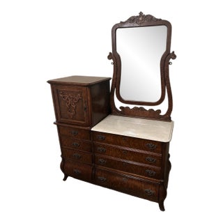 Vintage 20th Century Pulaski Furniture Corp. Quarter Sawn Tiger Oak Dresser With Marble Top For Sale