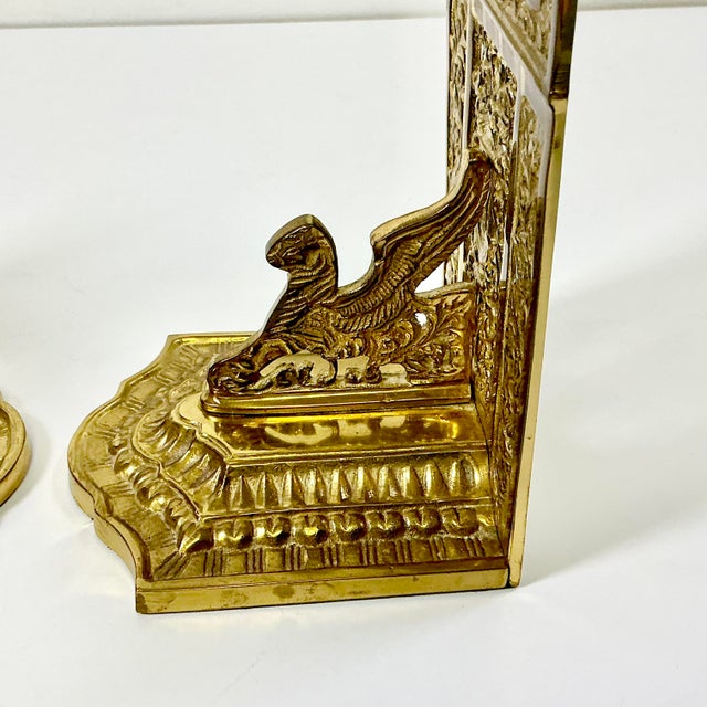 1950s Vintage Mythical Hollywood Regency Boho Chic Brass Winged Lion Bookends - A Pair. For Sale - Image 10 of 14