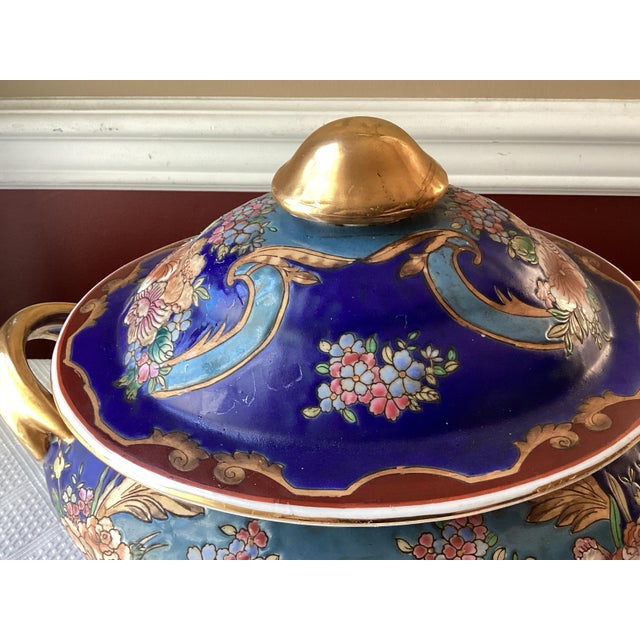 Vintage Chinese Porcelain Tureen, Hand Painted, Royal Blue & Gold Floral For Sale In Washington DC - Image 6 of 12