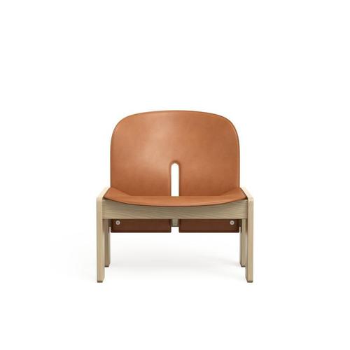 Model 925 Chair in Wood and Leather by Afra and Tobias Scarpa, 2023 For Sale - Image 13 of 15