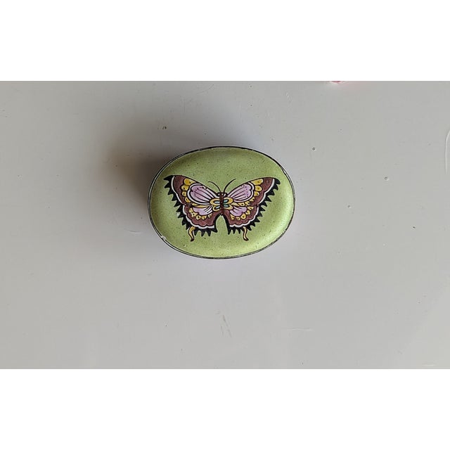 CORRECTION TO SHIPPING TIME, THIS IS SELLER SHIPPING, ARRIVAL TIME IS 4-10 DAYS FROM PURCHASE DATE. Butterfly and flowers,...