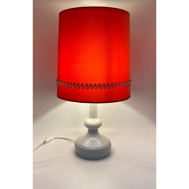 Space Age Table Lamp with Red Fabric Shade and White Porcelain Base from the Wallendorf Porcelain Factory, GDR, 1970s For Sale - Image 13 of 13