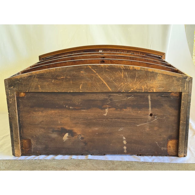 Early 19th Century George III English Bow Front Mahogany Chest on Stand For Sale - Image 15 of 18