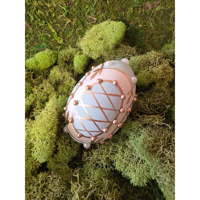 2020s Victoria Magazine Easter Egg "Style D" For Sale - Image 5 of 6