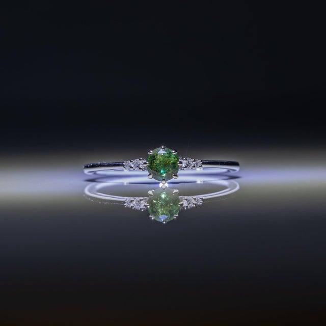 Alexandrite Ring With Earth-Mined Diamond Accents: Solid 14k Gold, Round 4.2mm, Size 6.75 For Sale In Columbus - Image 6 of 12