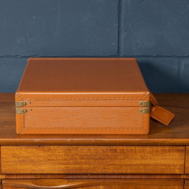 Animal Skin 20th Century Presidential Briefcase in Orange Epi Leather from Louis Vuitton, France, 1993 For Sale - Image 7 of 18