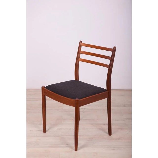 Victor Wilkins Fabric and Teak Dining Chairs by Victor Wilkins for G-Plan, 1960s, Set of 4 For Sale - Image 4 of 11