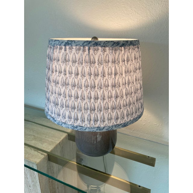2020s Uttermost Mauve Ceramic Table Lamp With New Ballard Designs Isla Shade For Sale - Image 5 of 5