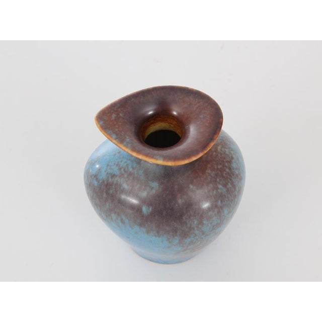 AUH Brown & Blue Matte Hare's Fur Glaze Vase by Gunnar Nylund for Rörstrand, 1960s For Sale - Image 3 of 10