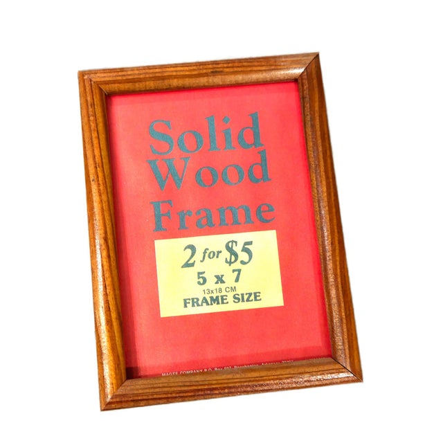 This is a vintage solid wood picture frame designed to hold a 5 x 7 photograph or piece of artwork. Crafted from real...