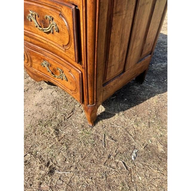 18th Century French Provincial Louis XV Solid Walnut Chest of Drawer / Commodes For Sale - Image 12 of 15