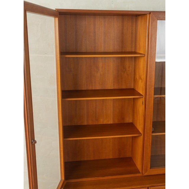 Mid-Century Modern Vintage Display Cabinet by Omann Jun, 1960s For Sale - Image 3 of 10