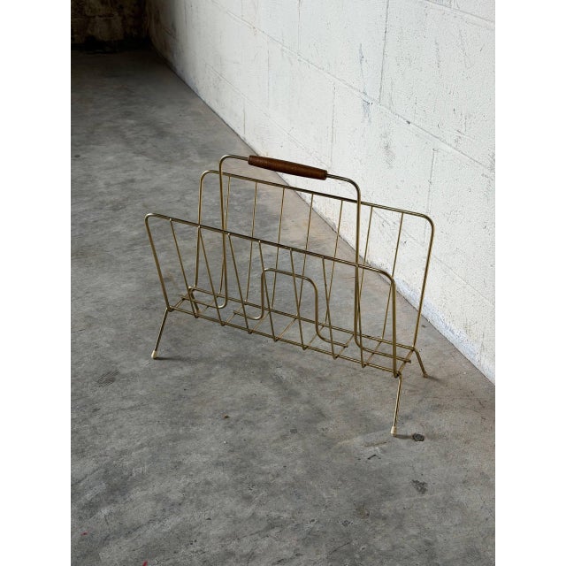 Brass Wire Magazine Holder With Wood Handle Mid-Century Modern 1960s For Sale - Image 10 of 10