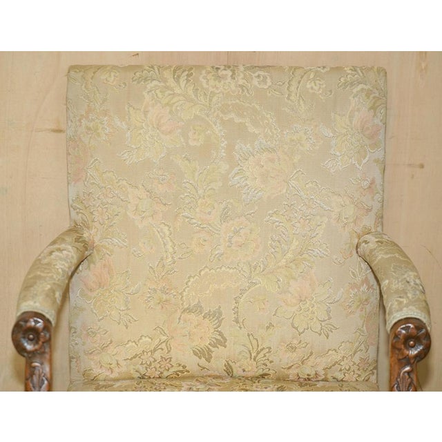 Irish George III Carved Gainsborough Armchair, 1880s For Sale - Image 3 of 18