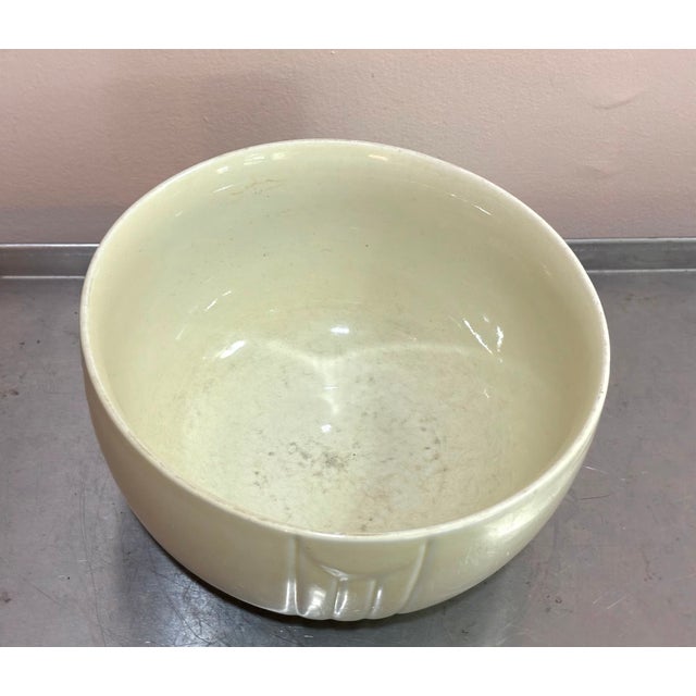 Art Deco Mint Green Ceramic Serving or Mixing Bowl For Sale - Image 4 of 4