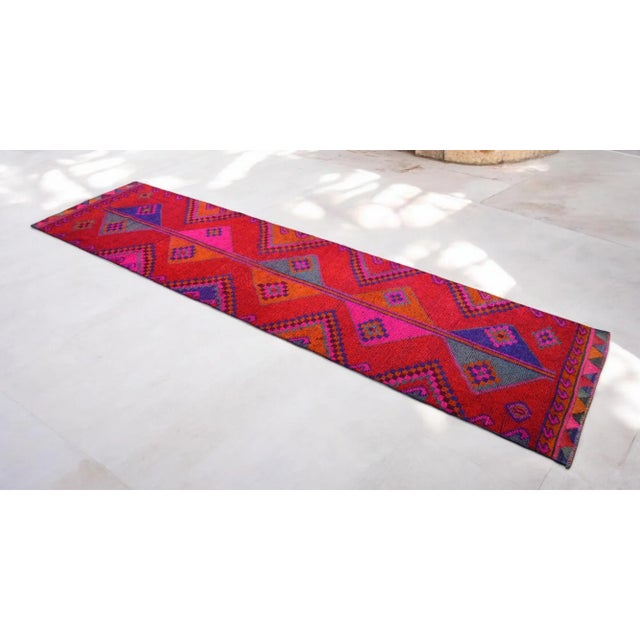 1970s 1970s Turkish Hand-Knotted Runner Rug Hot Pink Hallway Deccor - 3′1″ × 11′9″ For Sale - Image 5 of 11