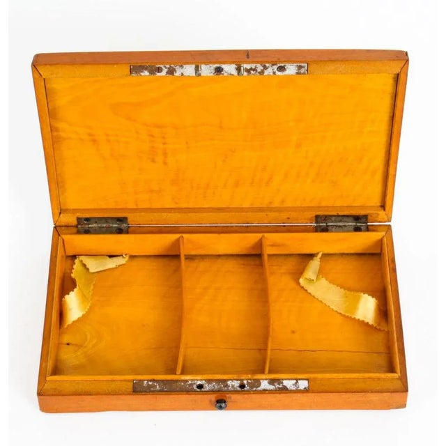 19th Century French Satinwood Ecarte Playing Card Box For Sale - Image 5 of 11