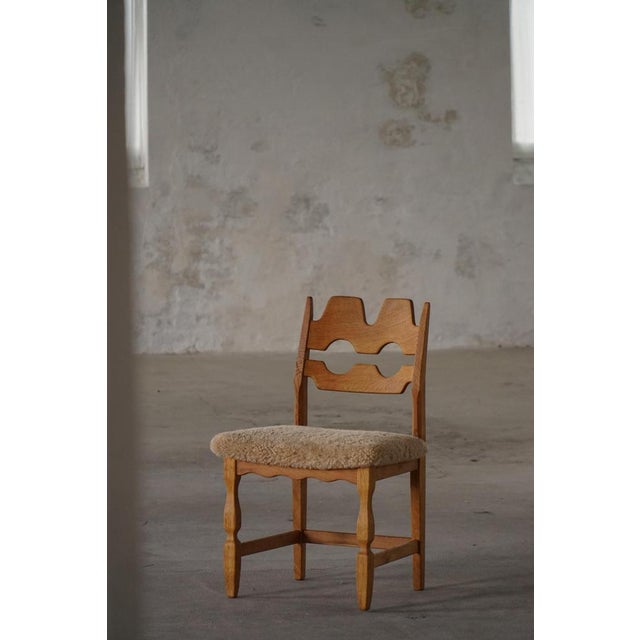 Razorblade Dining Chair in Oak and Lambswool attributed to Henning Kjærnulf, Denmark, 1960s For Sale - Image 4 of 18