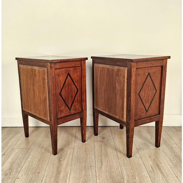 1980s Pair of Italian Small Commodes in Cherry For Sale - Image 5 of 8