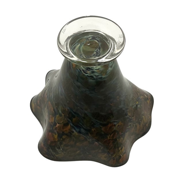 Glass Ruffled Multi-Colored Handkerchief Vase on Pedestal Base For Sale - Image 7 of 10